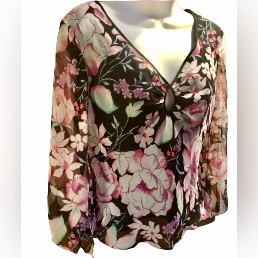NWT❣️ Gorgeous Silk Floral V Neck Keyhole Side Zip Fitted Top ICE Pink Black